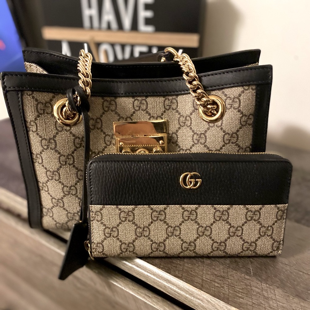 GG Mormont zip around wallet